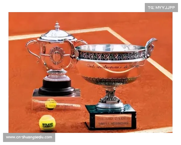 美网冠军奖杯设计引争议 水晶材质被批缺乏历史厚重感与传统价值